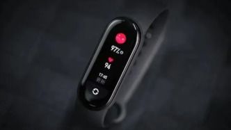 血氧仪 vs 智能手环 家庭健康监测的智能选择